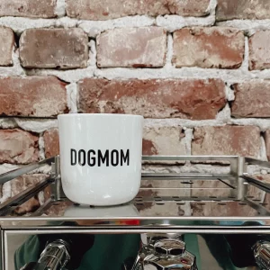 Alternative view of Tasse DOGMOM