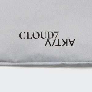 Detail des reflektierenden Materials der CLOUD7 AKTIV Reflective Gürteltasche