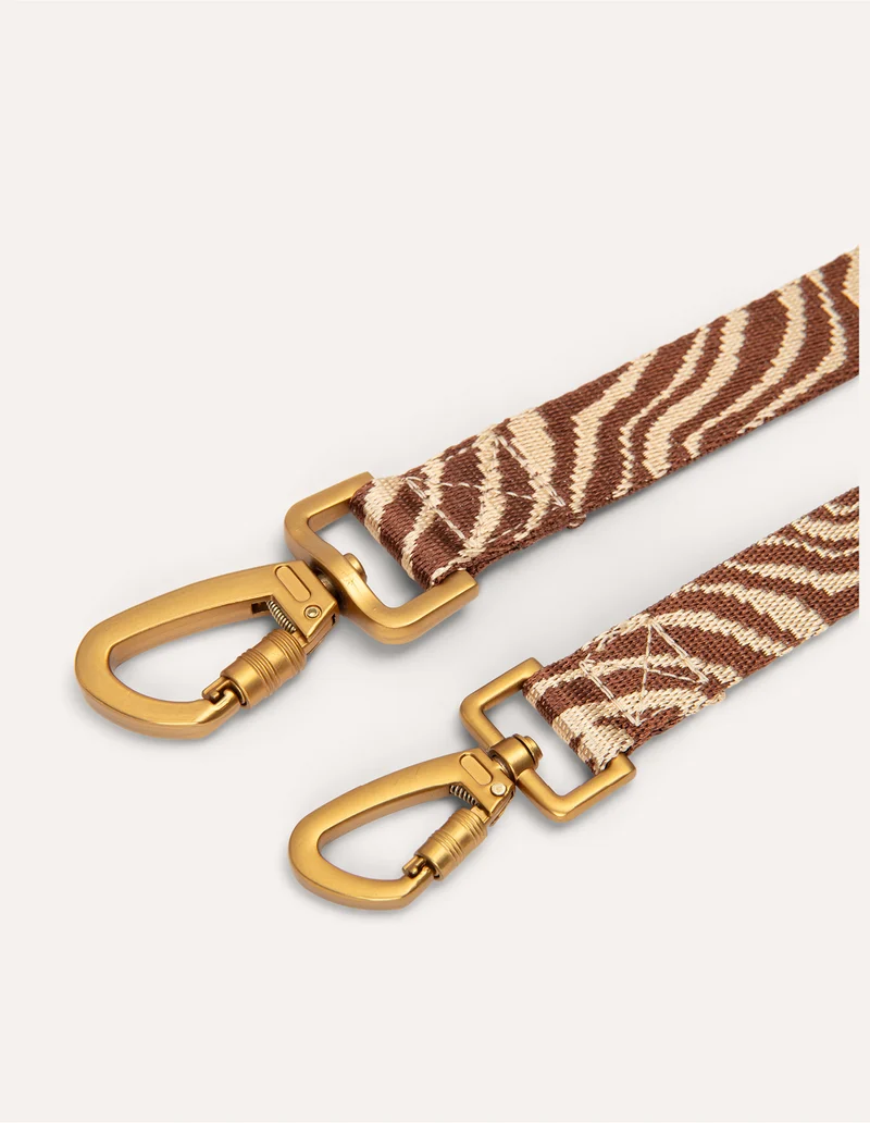 Gewebtes Zebra-Muster und Karabiner der DOGGUO Hundeleine